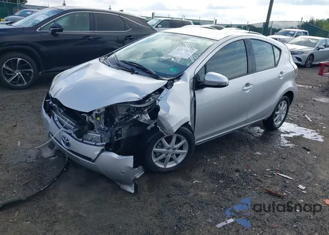2014 Toyota Prius C Three from USA, damaged, VIN JTDKDTB30E1075790